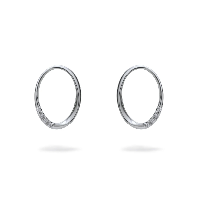 ピアス