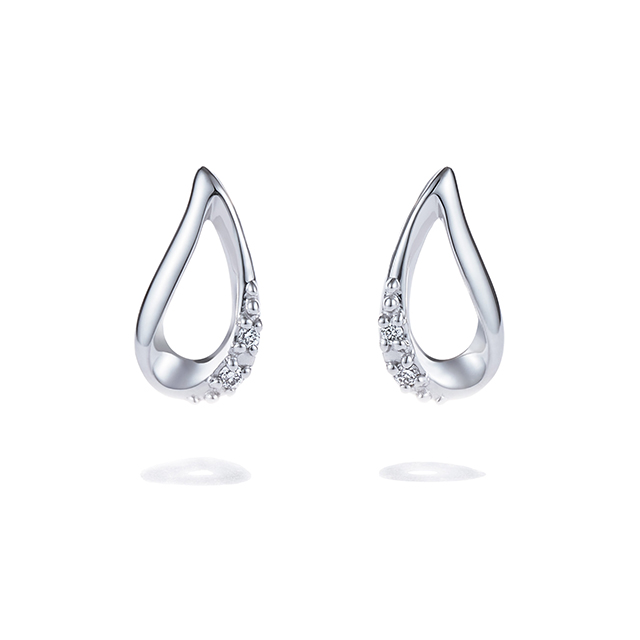 30代女性が選びたいプラチナ・ピアスとは|後悔しない選び方も解説