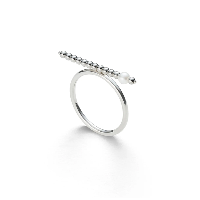 自分へのご褒美に!30代女性が選ぶ一生モノのプラチナ・リングとは